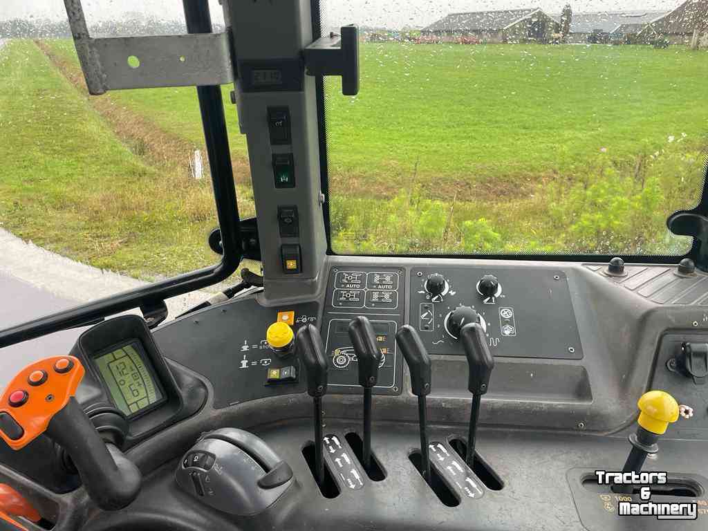 Schlepper / Traktoren New Holland TM 175 Fronthef en frontpto