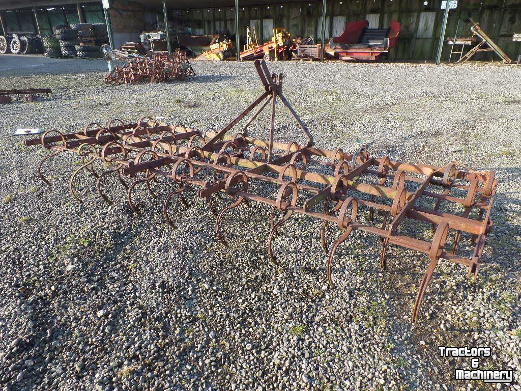 Grubber  cultivator Triltand cultivator nr 625