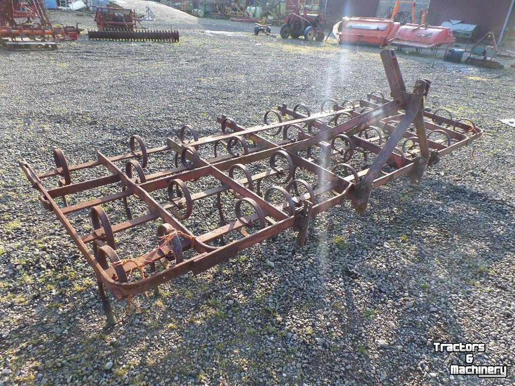 Grubber  cultivator Triltand cultivator nr 625