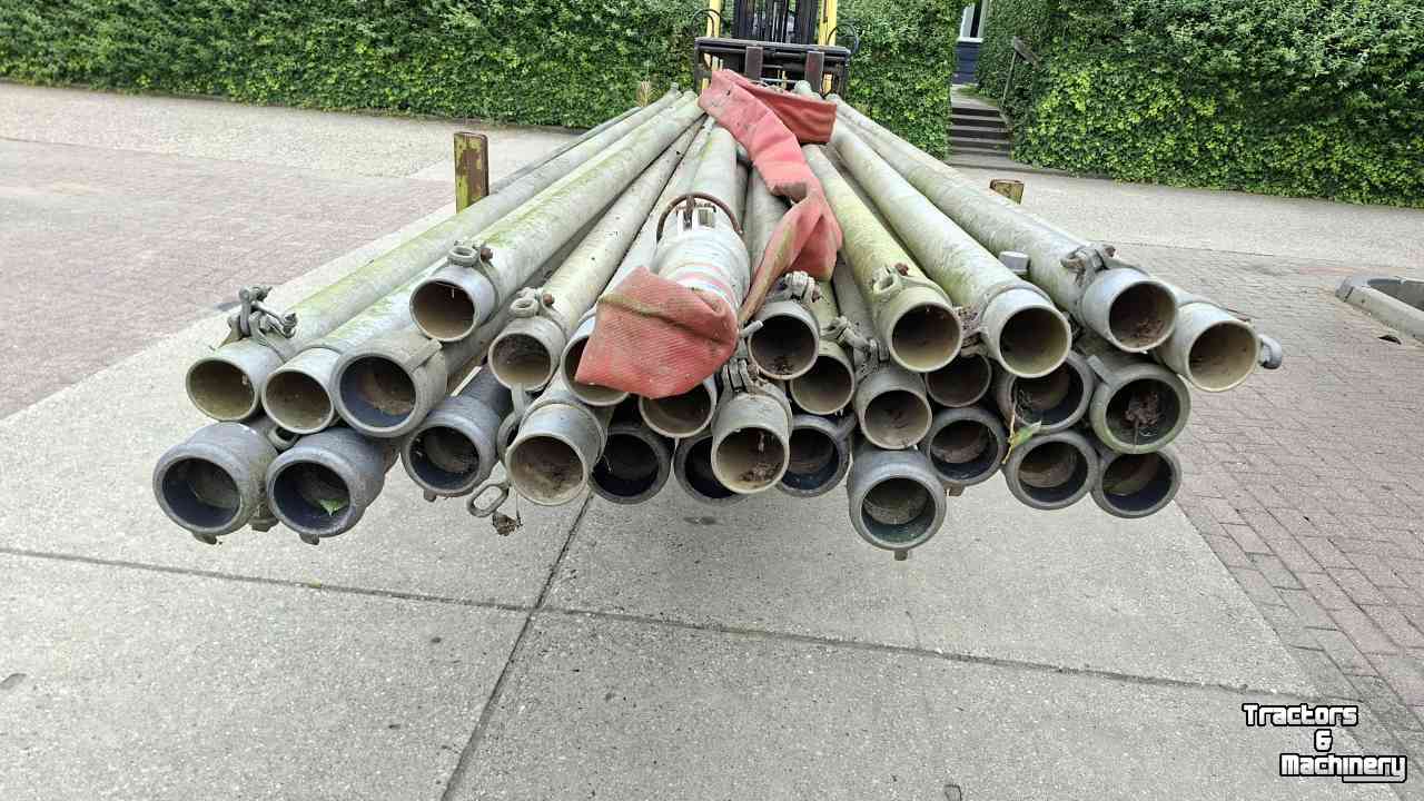 Beregnungs Rohre / Schlauche  Beregeningsbuizen 32 stuks 6 meter lang