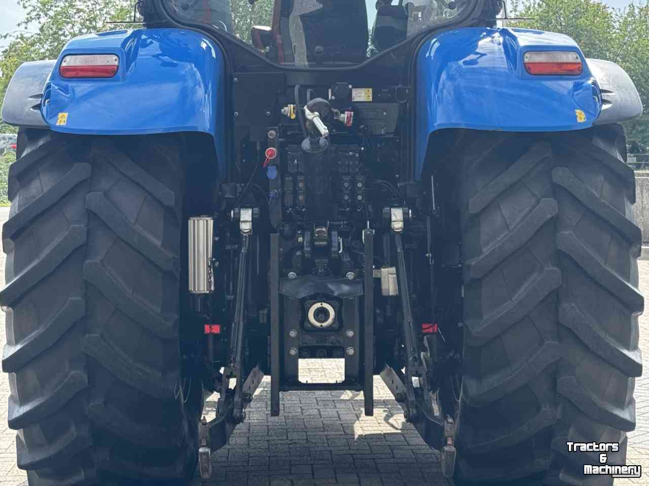 Schlepper / Traktor New Holland T7.270AC Stage V Fronthef +pto Lucht  GPS  4407u