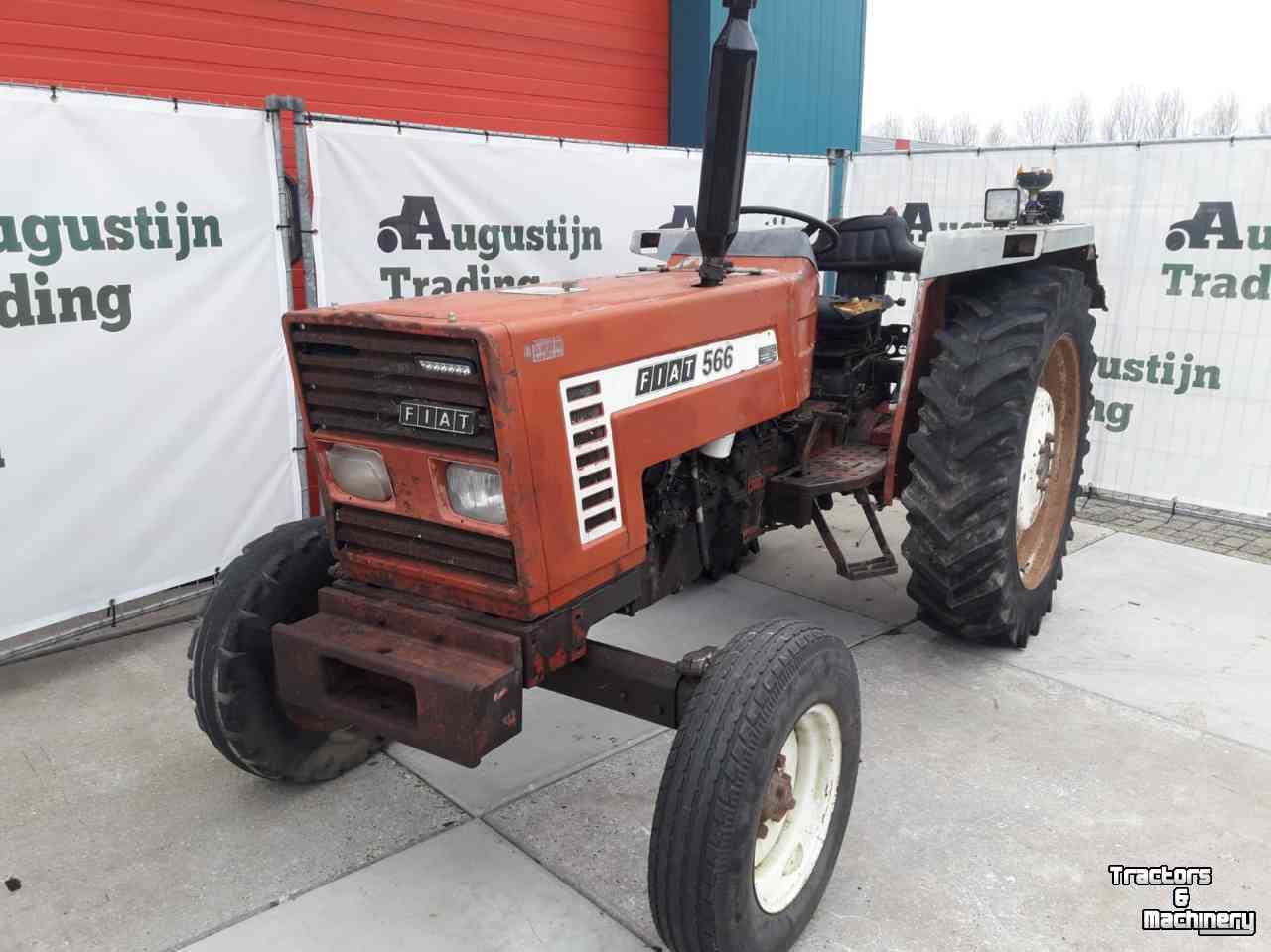 Schlepper / Traktoren Fiat 566