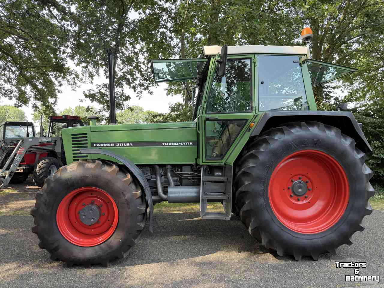 Schlepper / Traktor Fendt Farmer 311 LSA