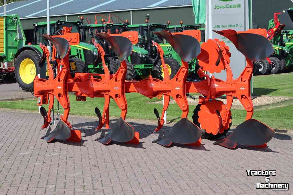 Pflüge Kuhn VARIMASTER L ON LAND