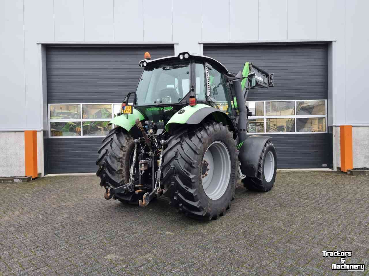 Schlepper / Traktoren Deutz-Fahr Agrotron M410 met Quicke voorlader