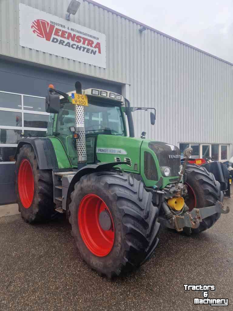 Schlepper / Traktor Fendt 820 Vario
