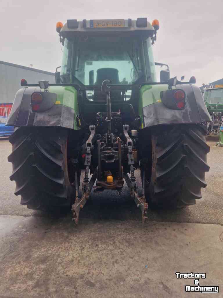 Schlepper / Traktor Fendt 820 Vario