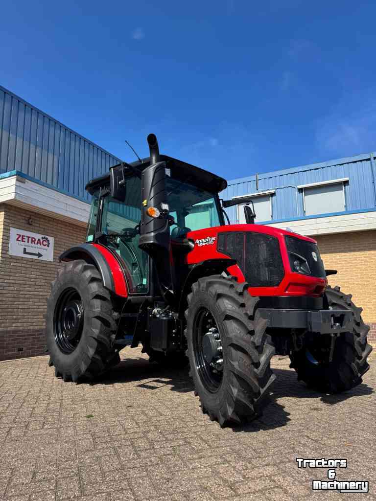 Schlepper / Traktor  ArmaTrac 1054e+