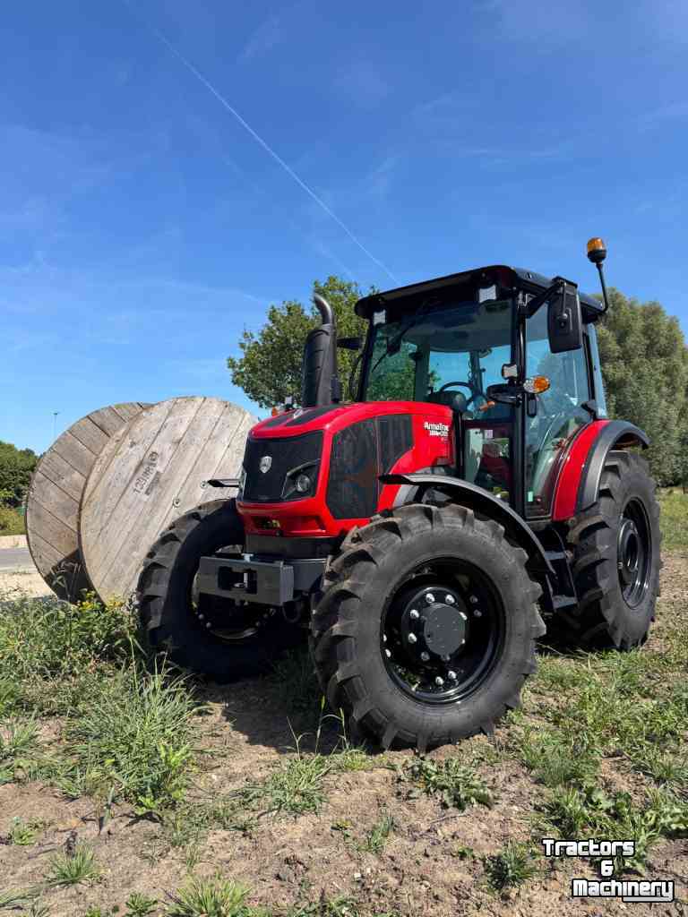 Schlepper / Traktor  ArmaTrac 1054e+