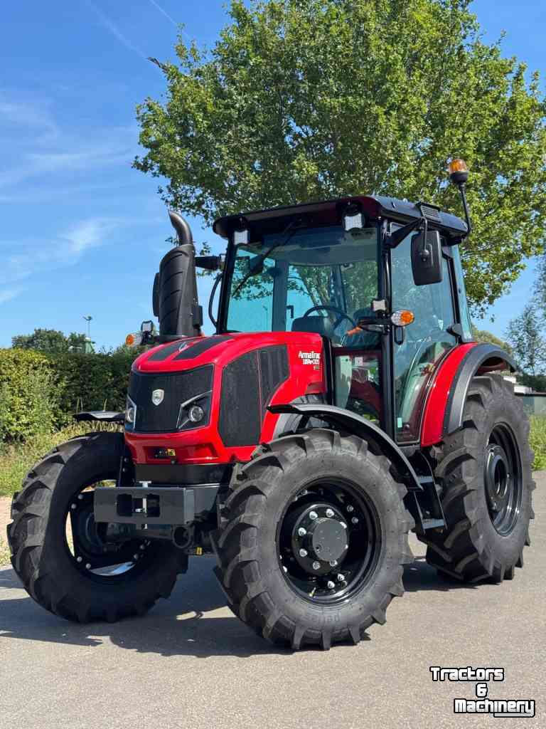 Schlepper / Traktor  ArmaTrac 1054e+