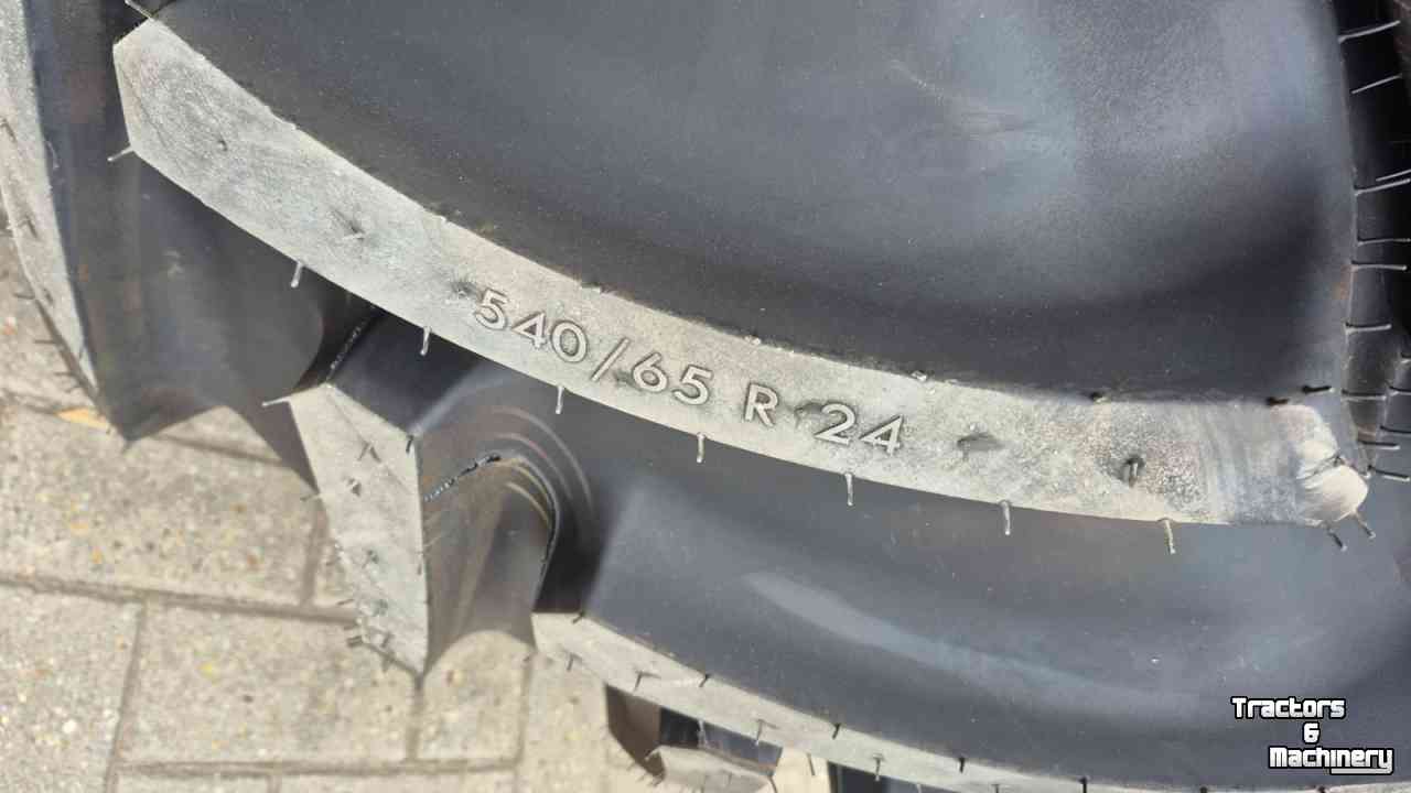 Räder, Reifen, Felgen & Distanzringe  Mitas 540/65R24 NEW 100% + Mitas 600/65R38 NEW 100%