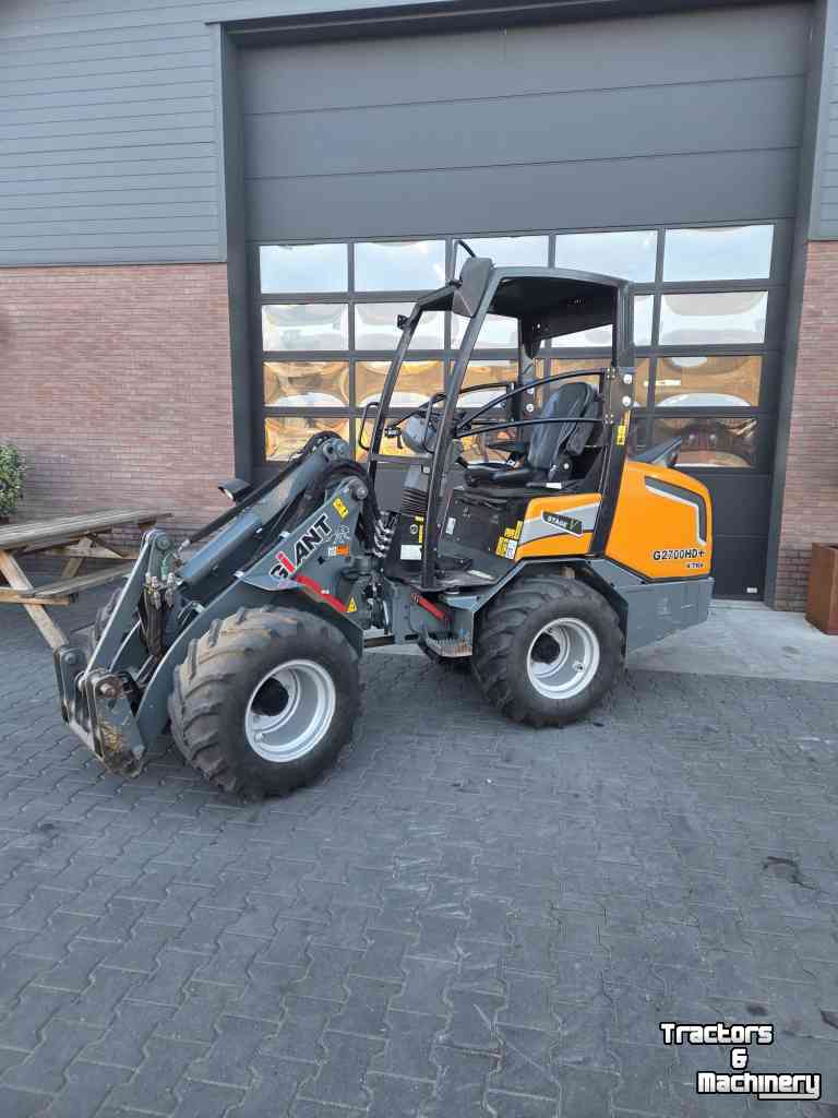 Radlader Giant G2700HD+ X-TRA