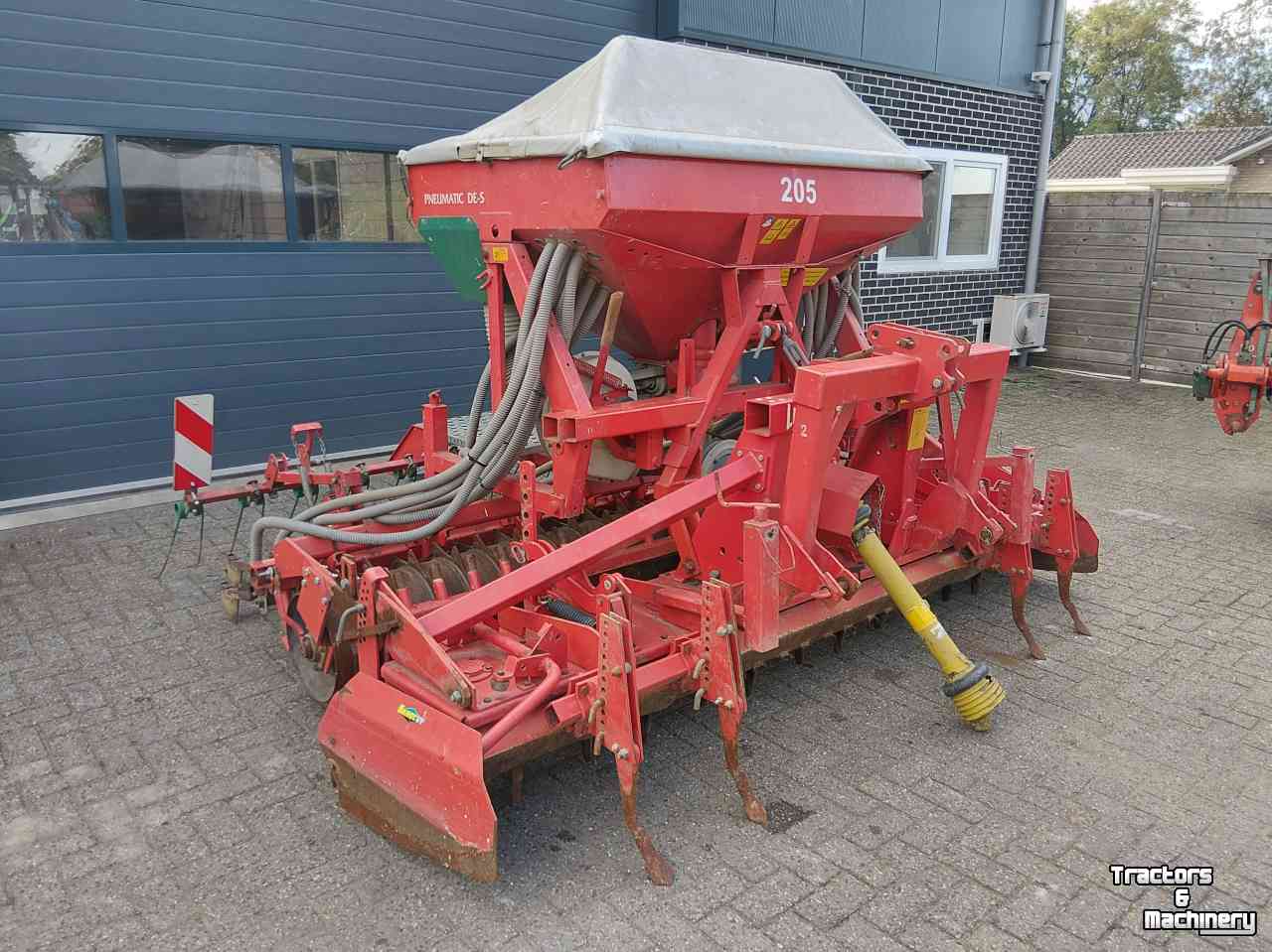 Sämaschine-Kombination Kverneland Pneumatic DE-S Zaaicombinatie  Met Lely Rotorkopeg