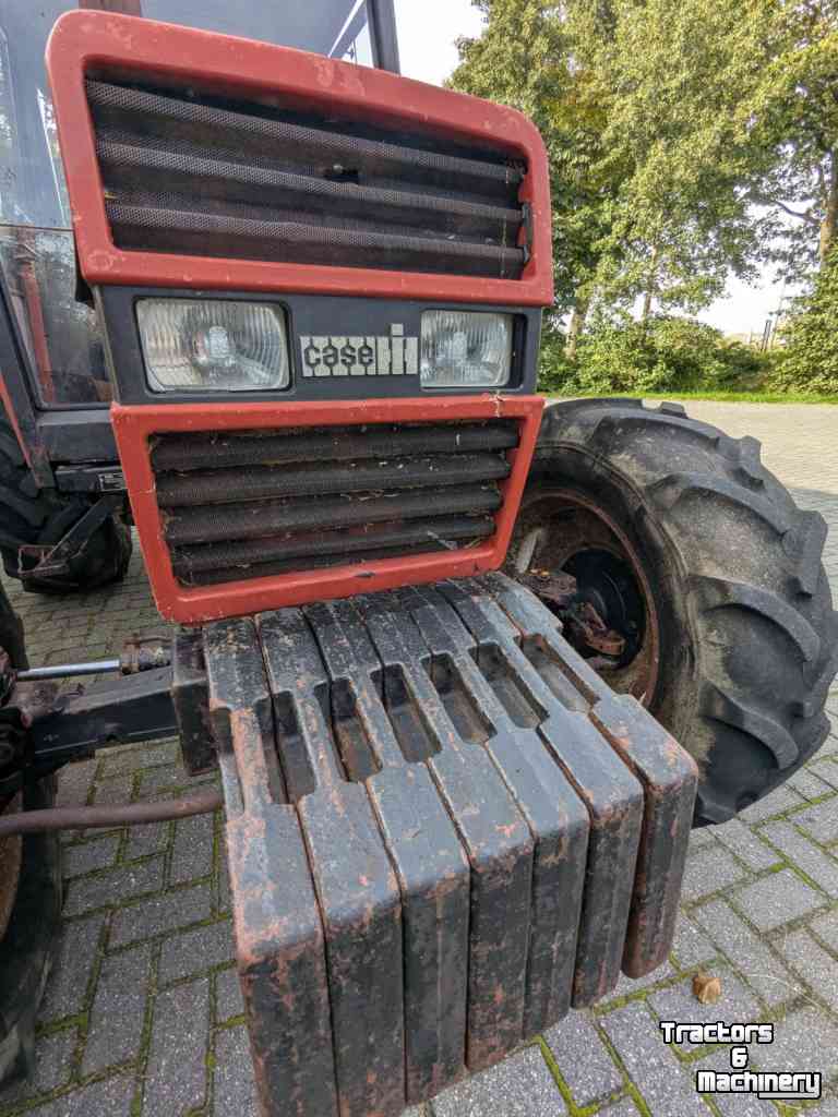 Schlepper / Traktor Case-IH 833
