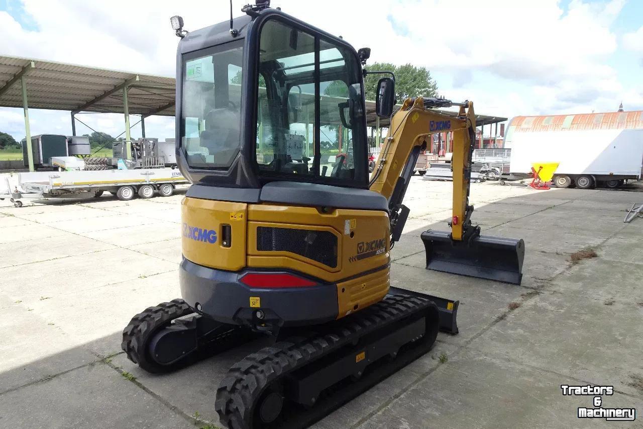Bagger / Baggermaschine XCMG XE27E Midikraan