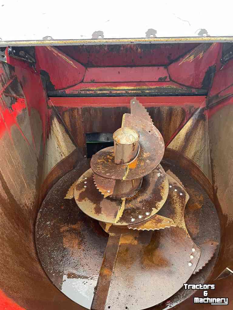 Futtermischwagen Vertikal BVL V-Mix 12 LS Voermengwagen Voermachines