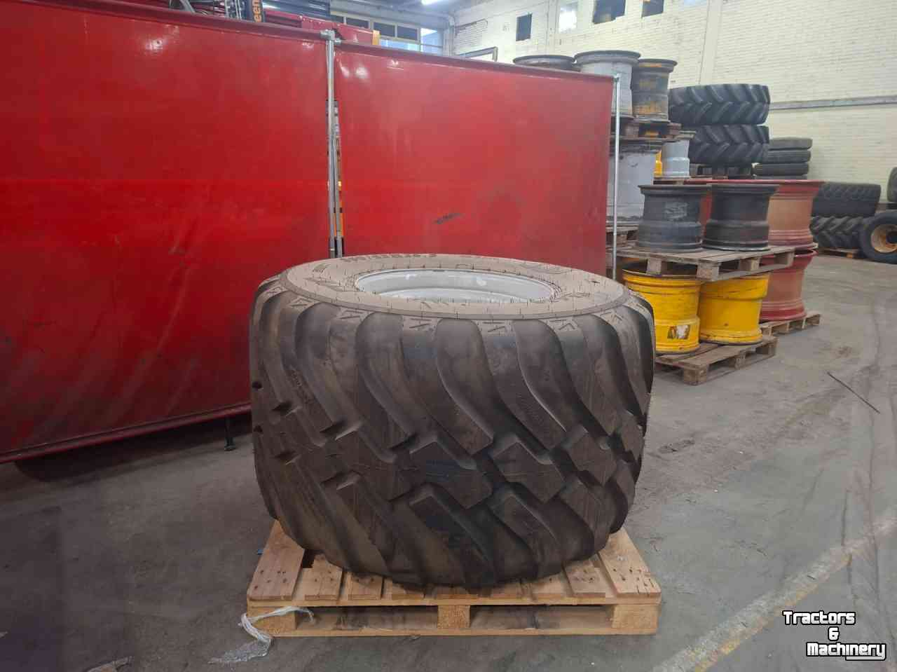Räder, Reifen, Felgen & Distanzringe BKT 800/45R26.5 FL630 Ultra