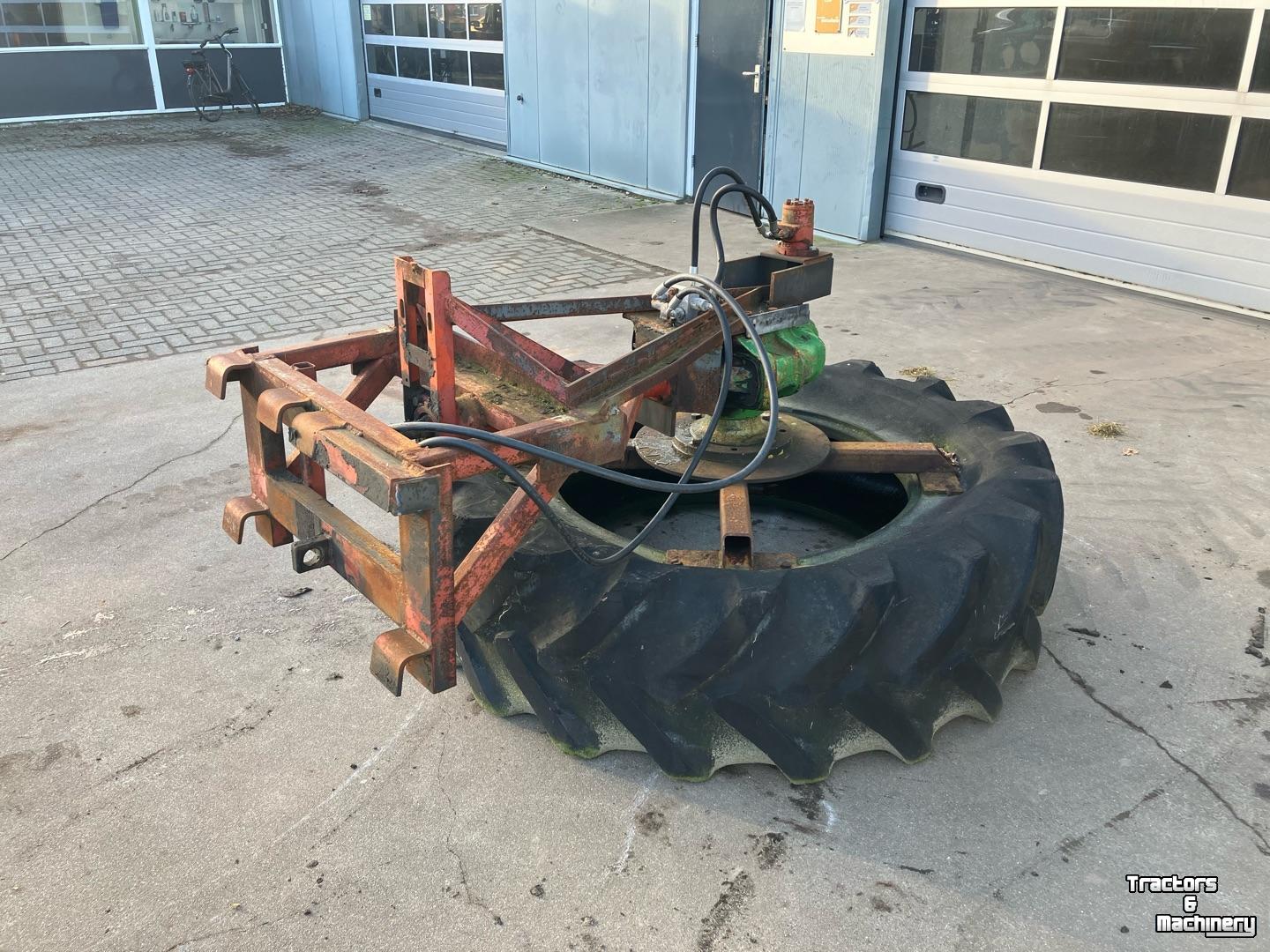 Futterkehrreifen  Voerbandveger hydraulisch aangedreven