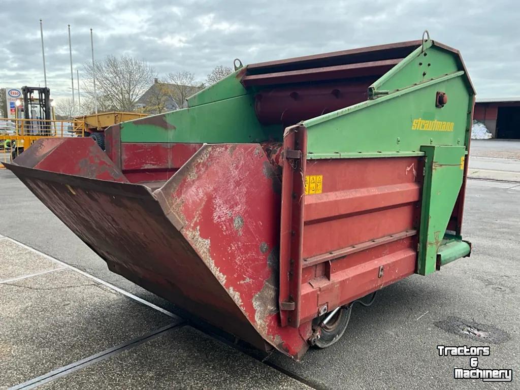 Siloblockverteilwagen Strautmann UBVW