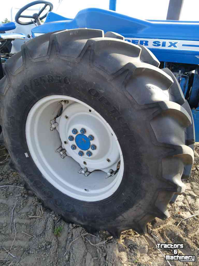 Schlepper / Traktor  1124