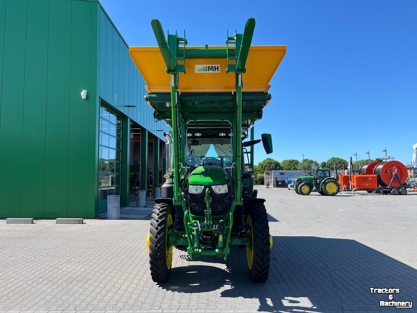 Schlepper / Traktor John Deere 6R 155
