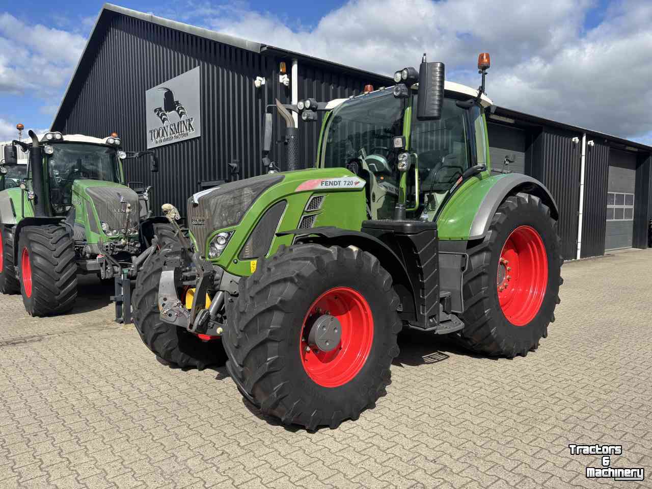 Schlepper / Traktor Fendt 720 S4 Profi Plus Rtk Frontaftakas