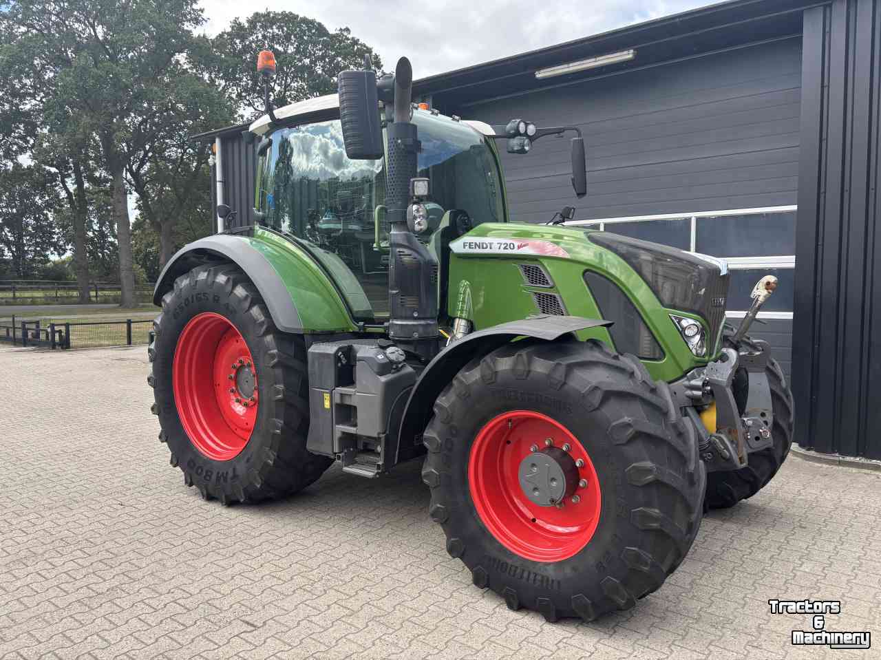Schlepper / Traktor Fendt 720 S4 Profi Plus Rtk Frontaftakas