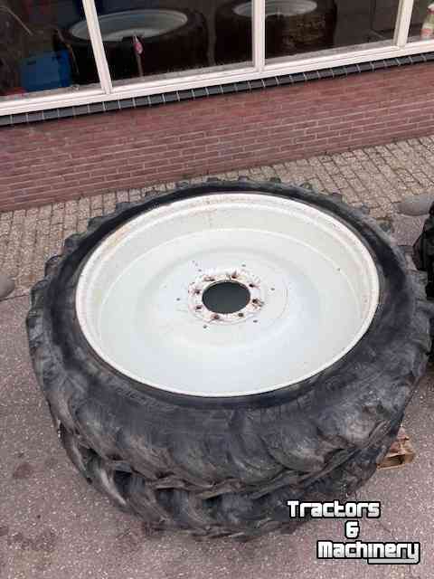 Räder, Reifen, Felgen & Distanzringe Alliance 320/85R36  340/85/48