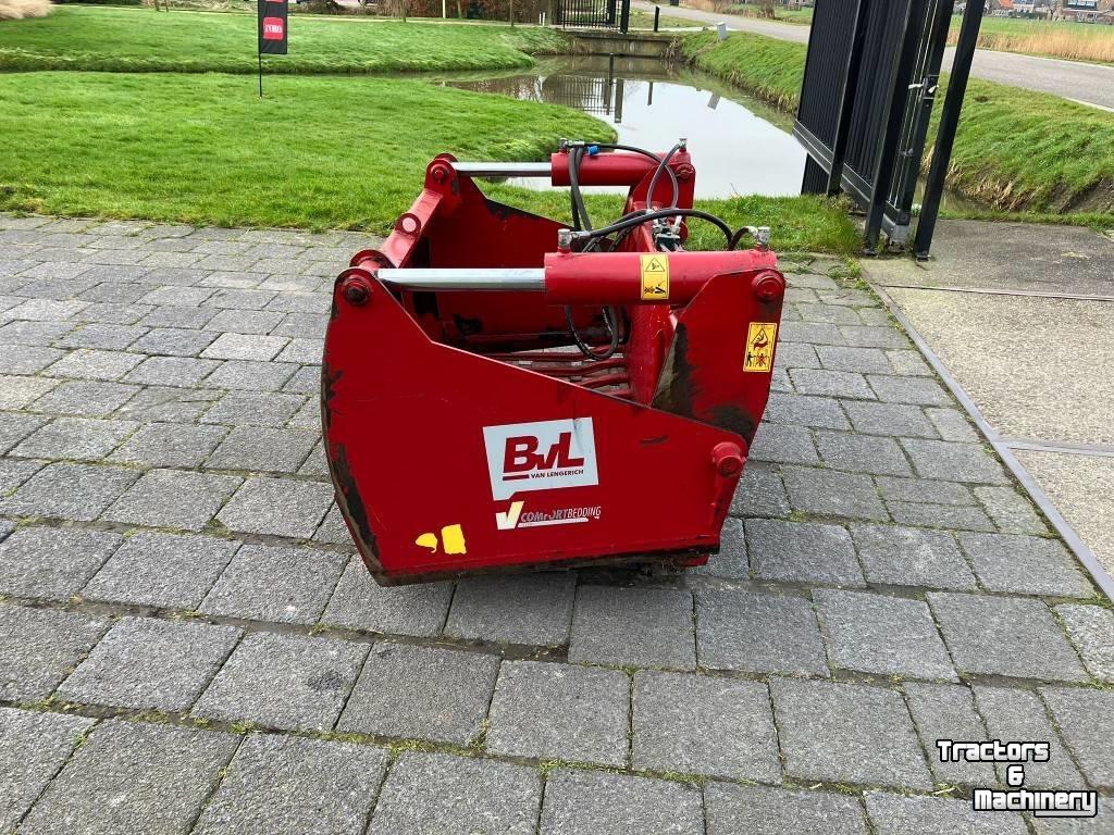 Selbstladender Futterverteilwagen BVL Shear Top 160
