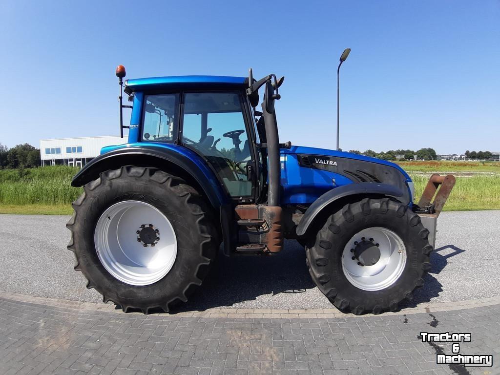 Schlepper / Traktor Valtra T183 Direct TwinTrac