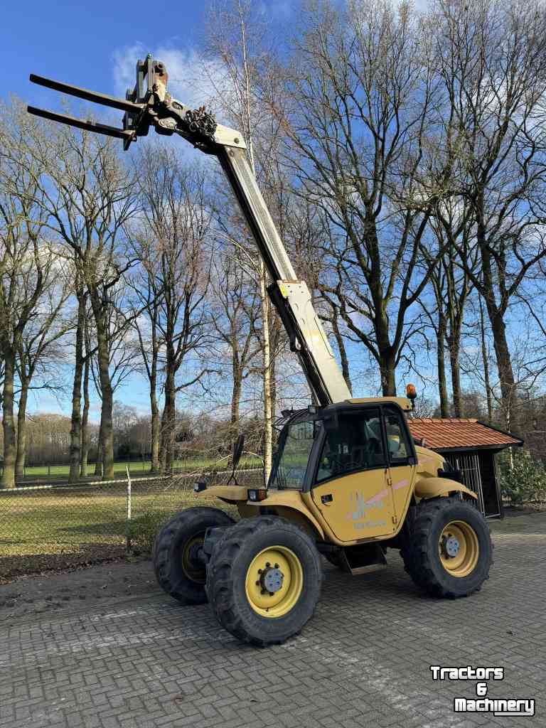 Teleskoplader New Holland LM410 Verreiker shovel