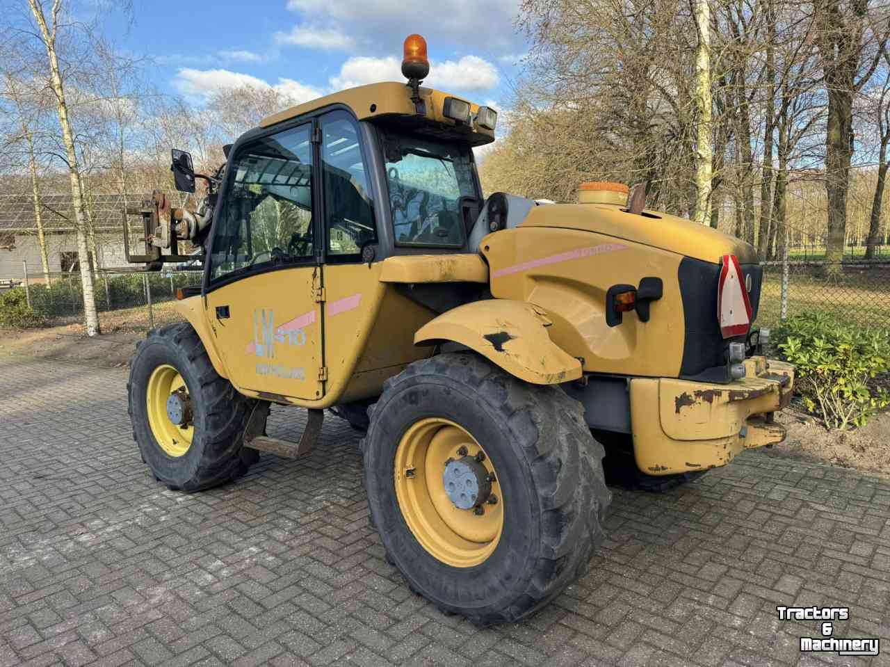 Teleskoplader New Holland LM410 Verreiker shovel