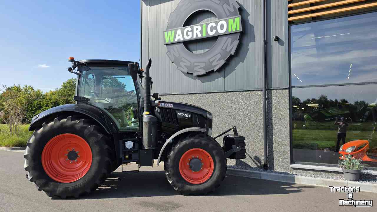 Schlepper / Traktor Kubota M7151 KVT Black