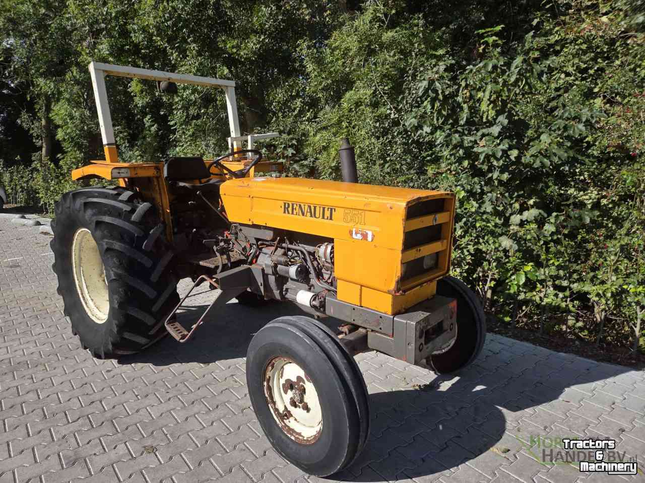 Schlepper / Traktor Renault 551