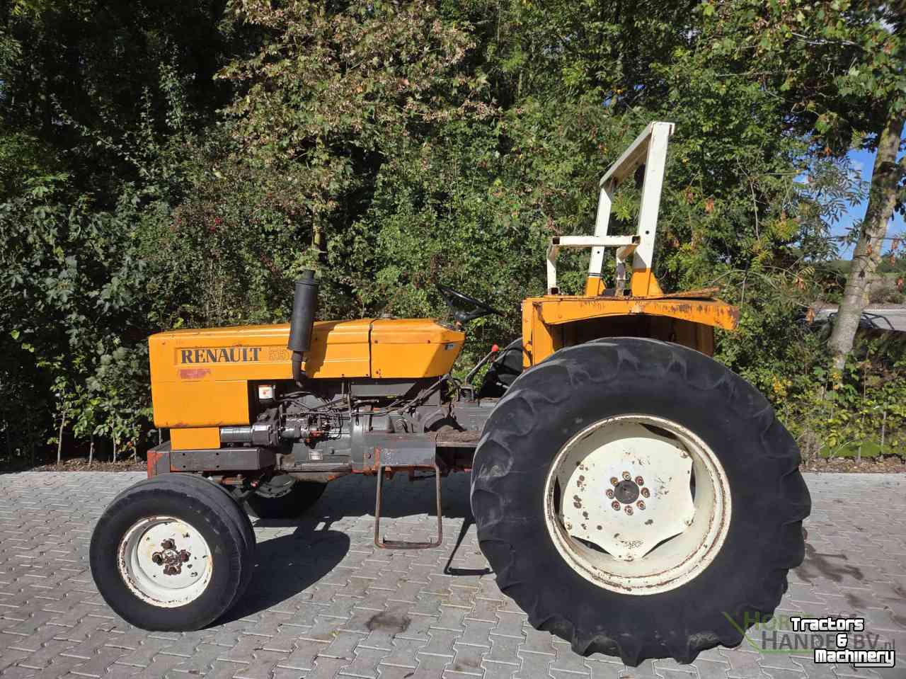 Schlepper / Traktor Renault 551