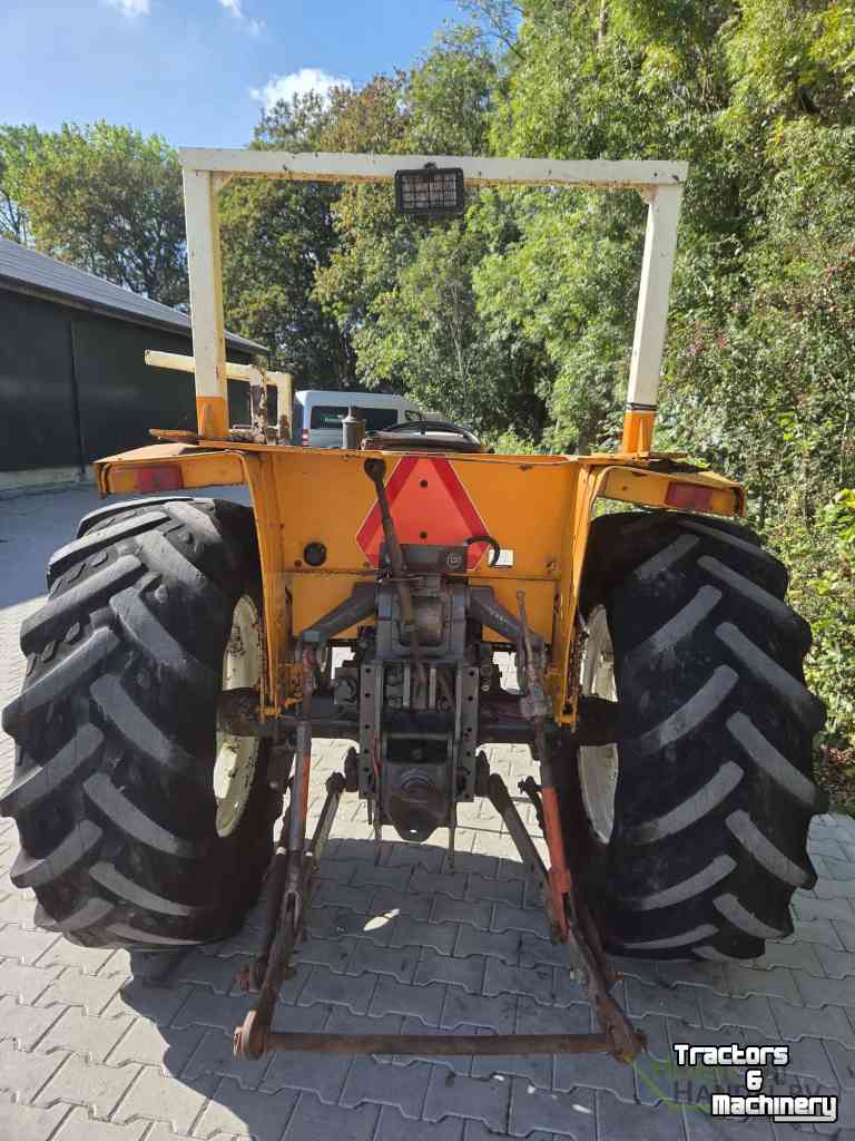 Schlepper / Traktor Renault 551