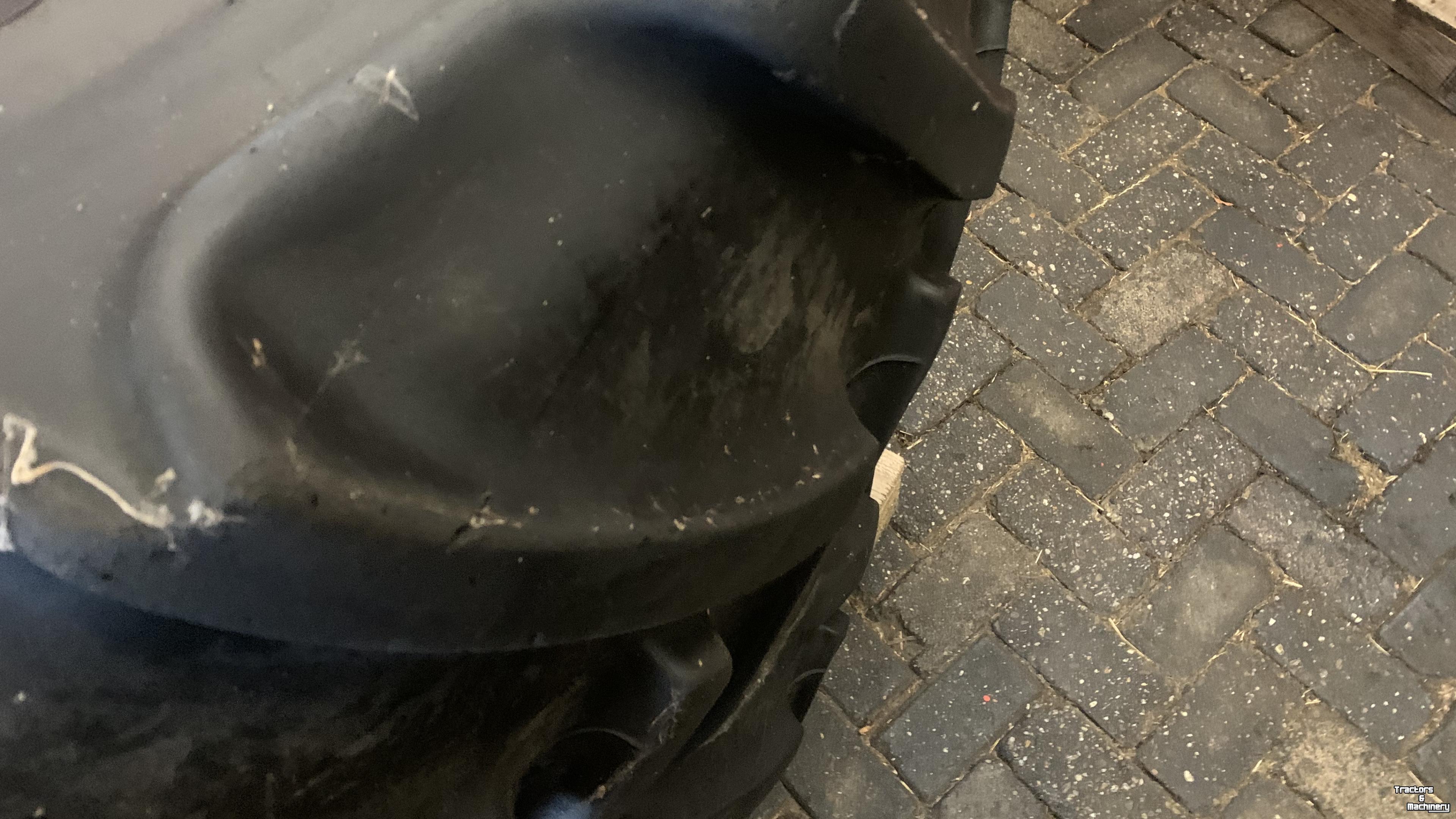 Räder, Reifen, Felgen & Distanzringe Continental Continental 540/65R28 op Fendt velg