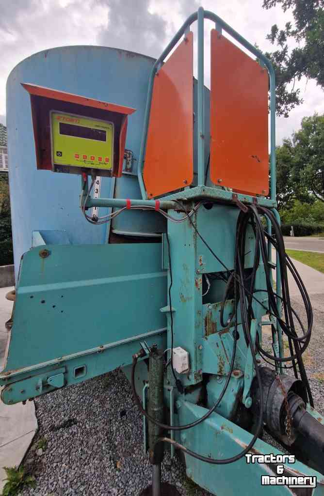 Futtermischwagen Vertikal Storti Dunker TW 210     12969