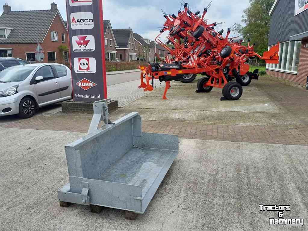 Traktor Abkippbehälter Vemac 150 CM