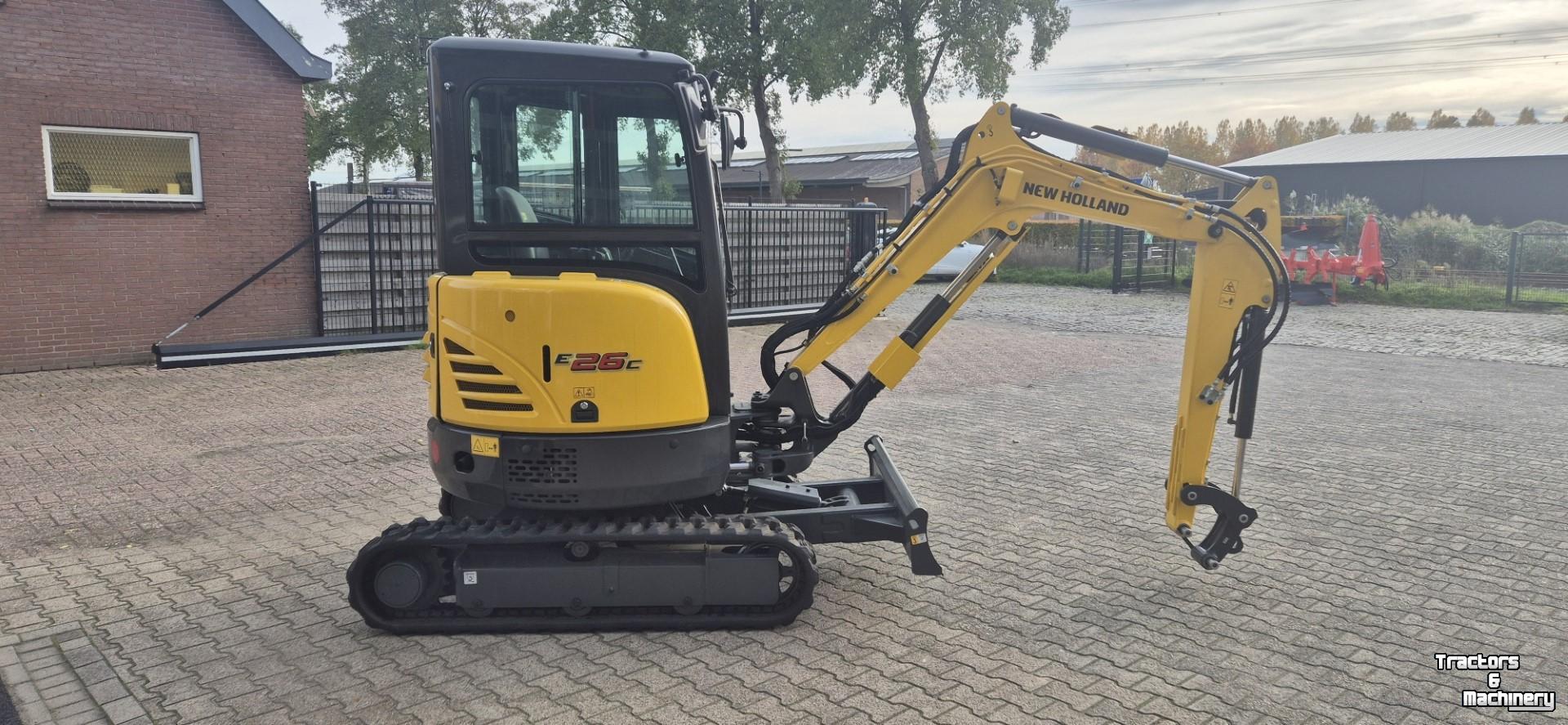 Minibagger New Holland E26C