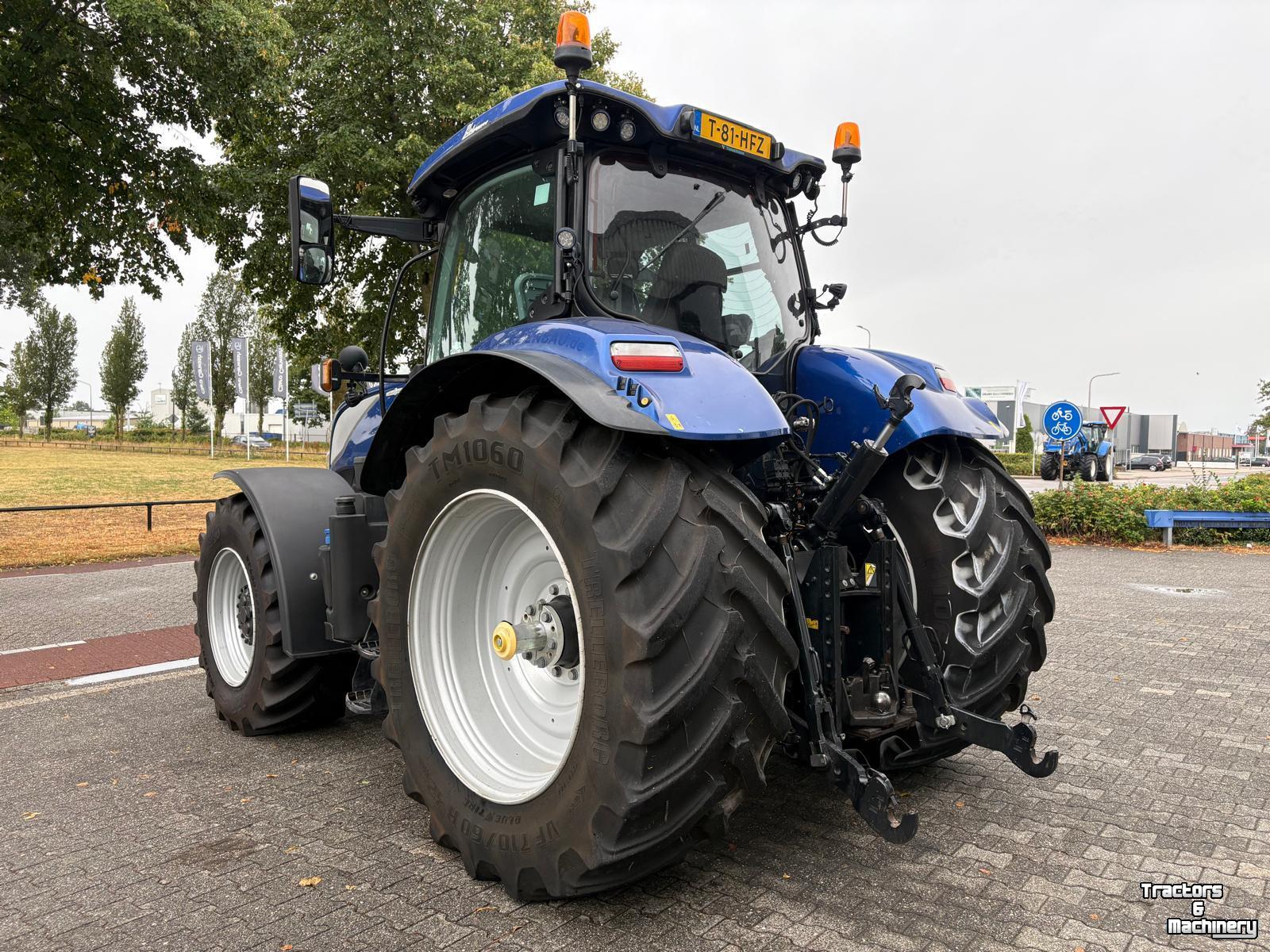 Schlepper / Traktor New Holland Blue Power