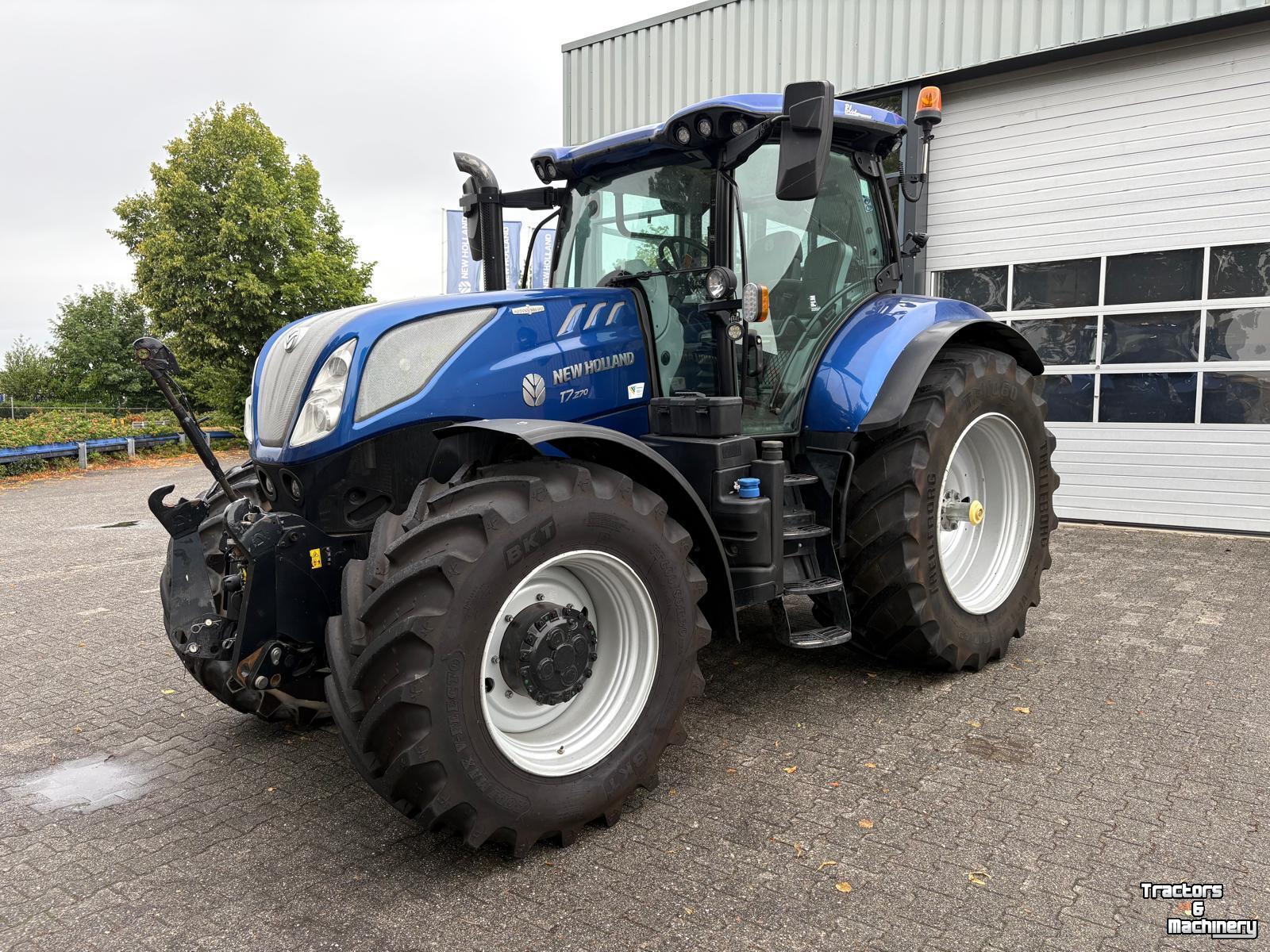 Schlepper / Traktor New Holland Blue Power