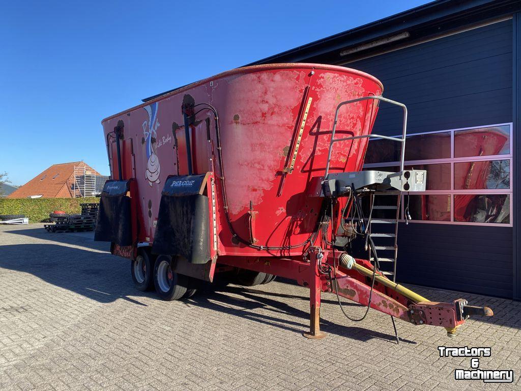 Futtermischwagen Peecon VMW 320 voermengwagen