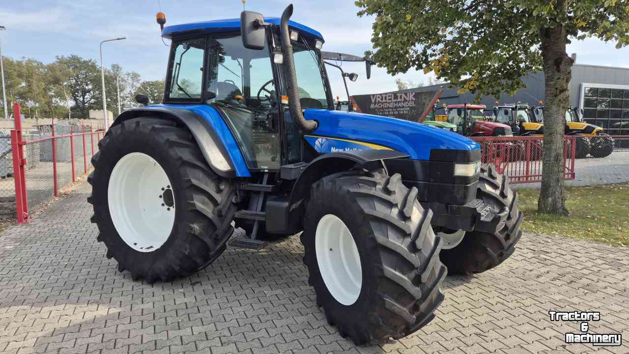 Schlepper / Traktor New Holland TM155 PC 40Kmh. met kruip en Airco