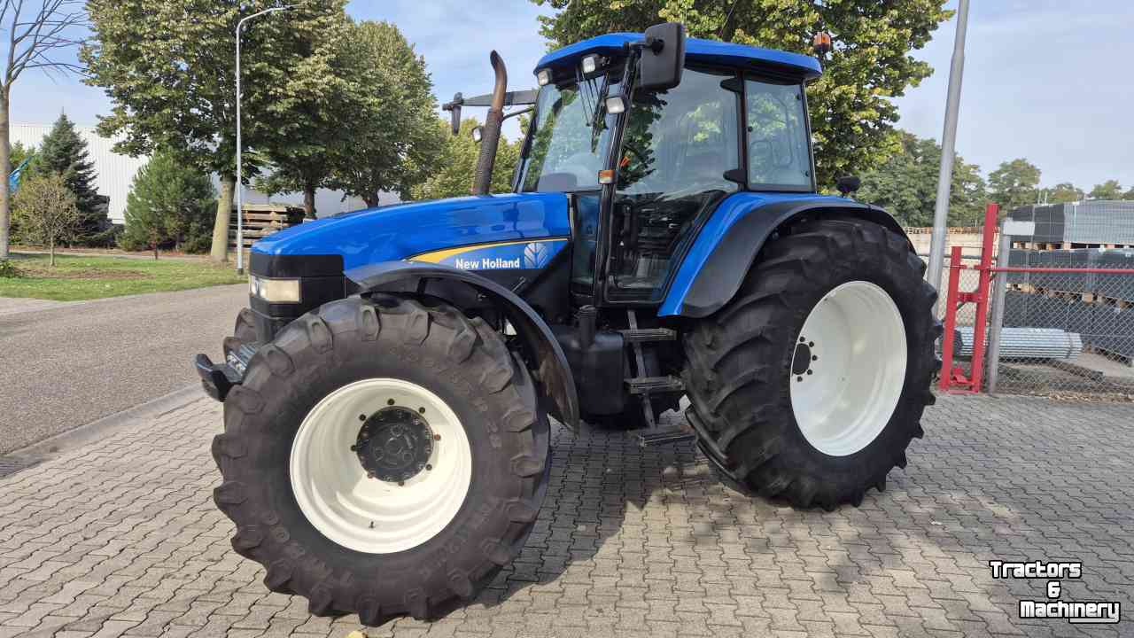 Schlepper / Traktor New Holland TM155 PC 40Kmh. met kruip en Airco