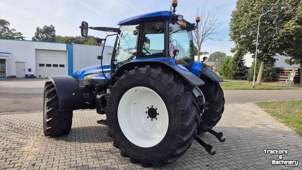 Schlepper / Traktor New Holland TM155 PC 40Kmh. met kruip en Airco