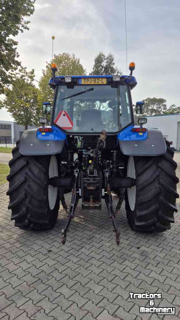 Schlepper / Traktor New Holland TM155 PC 40Kmh. met kruip en Airco