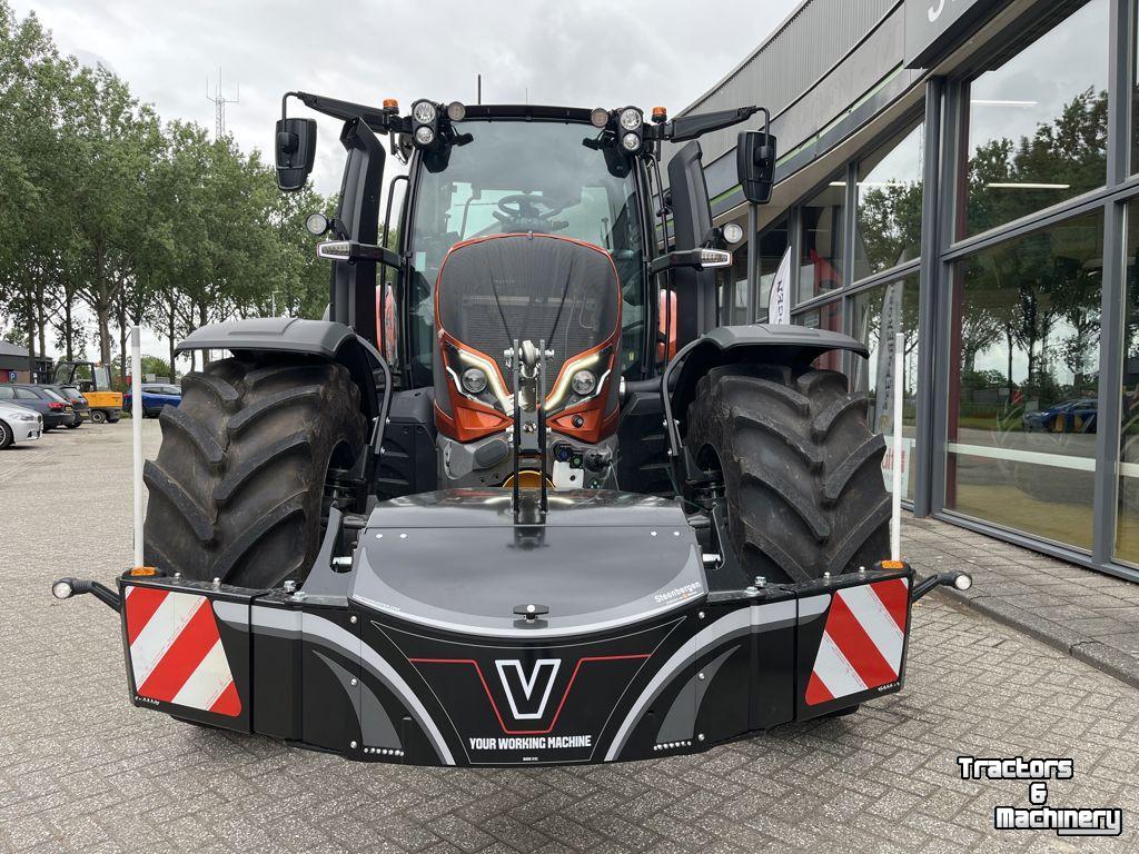 Schlepper / Traktor Valtra N175D