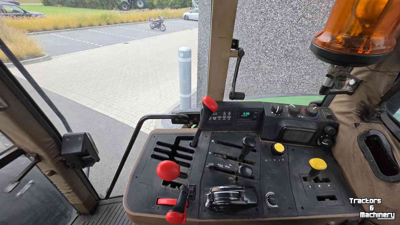 Schlepper / Traktor John Deere 6400