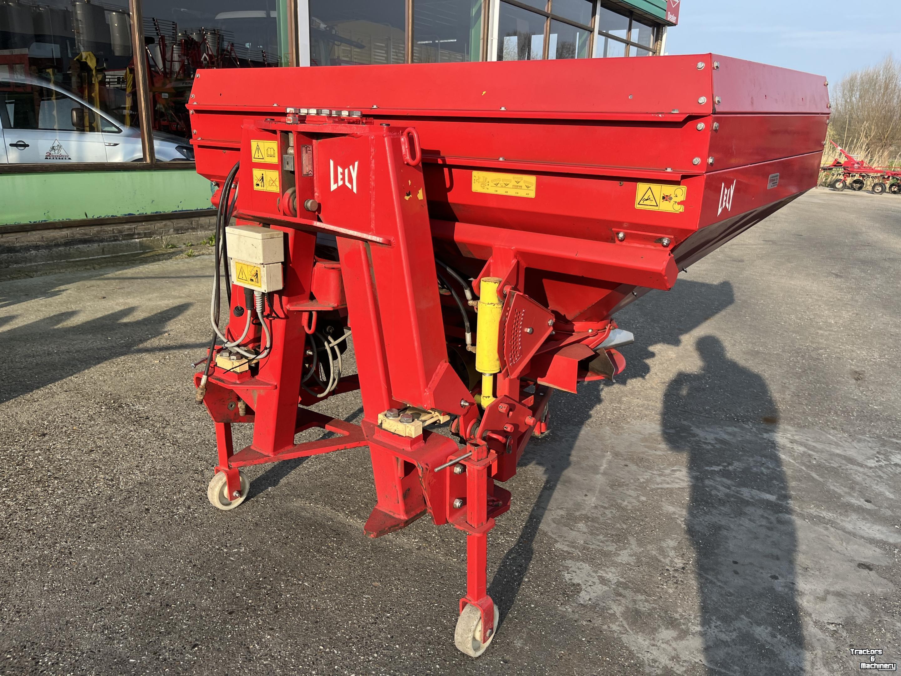 Düngerstreuer Lely centerliner SE